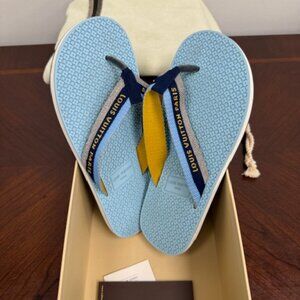 LOUIS-VUITTON-BAHIA-THONG-RUBBER-MONOGRAM-FLIP-FLOP